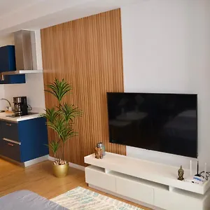 Luxxe Interior Design - Acqua Private Residences Mandaluyong